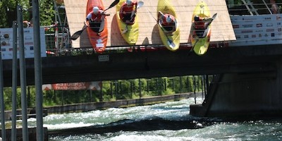 Fliegende Boote am Augsburger Eiskanal