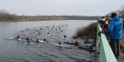 Wintercup: Kanu-Armada riss den Fühlinger See aus dem Winterschlaf
