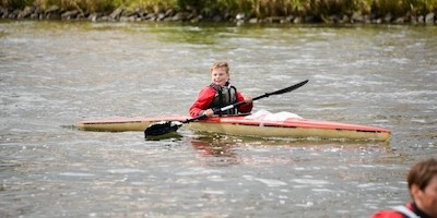 Kanuten aus Münster erpaddeln 2.556 km bei Weserberglandrallye