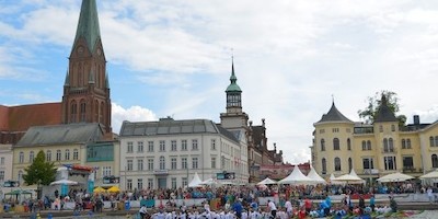 24. Drachenbootfestival auf dem Pfaffenteich