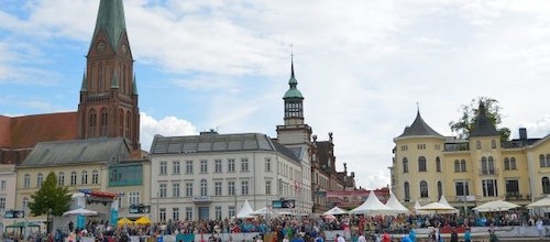 24. Drachenbootfestival auf dem Pfaffenteich