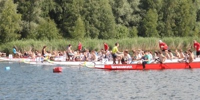 „Wir trotzen der Flut!“ - 13. Schulmeisterschaften im Drachenbootsport
