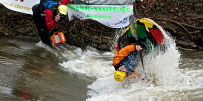 Wiesenwehr Rodeo: Plastik- oder Carbonboot?