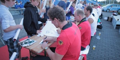 DKV-Stars vom Rennsport-Nachwuchs stark belagert