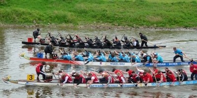 Regenregatta beim 8. Vlothoer Drachencup