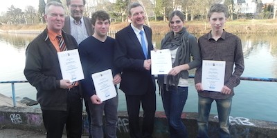 Drei Kanuten und ein Radfahrer retteten Frau das Leben