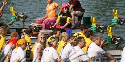 Hafenfest Bad Essen: Drachenboote und Flower Power