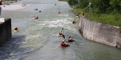 Organisierter Kanusport setzt sich für die Durchfahrt der Marienklause in München ein