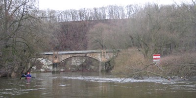 LKV Sachsen-Anhalt: Saalesperrung bei Fluß-km 177,3