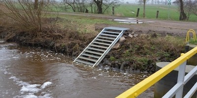 Erfolgreiches Fundraising: Neue Treppen retten die Delme als Paddelfluss